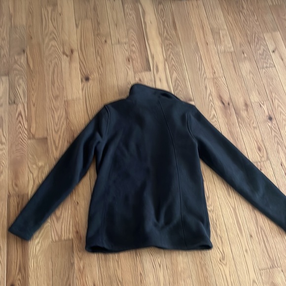 North Face Women’s fleece jacket - lightly worn - Picture 4 of 5